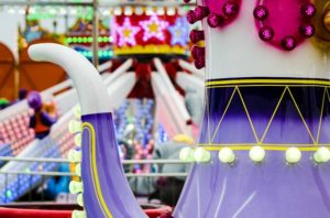 遊園地のティーポット